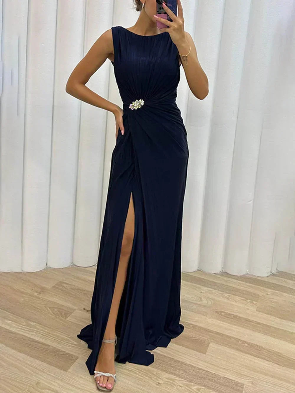 Davina | Elegant Pleated Maxi Dress for Evening Events