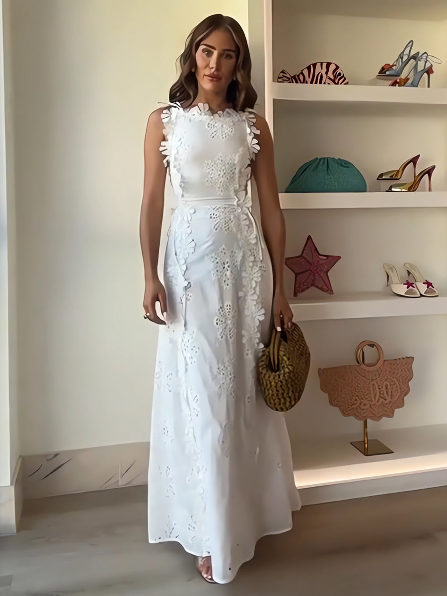 Éliora | Floral Lace Maxi Dress with Tie Straps