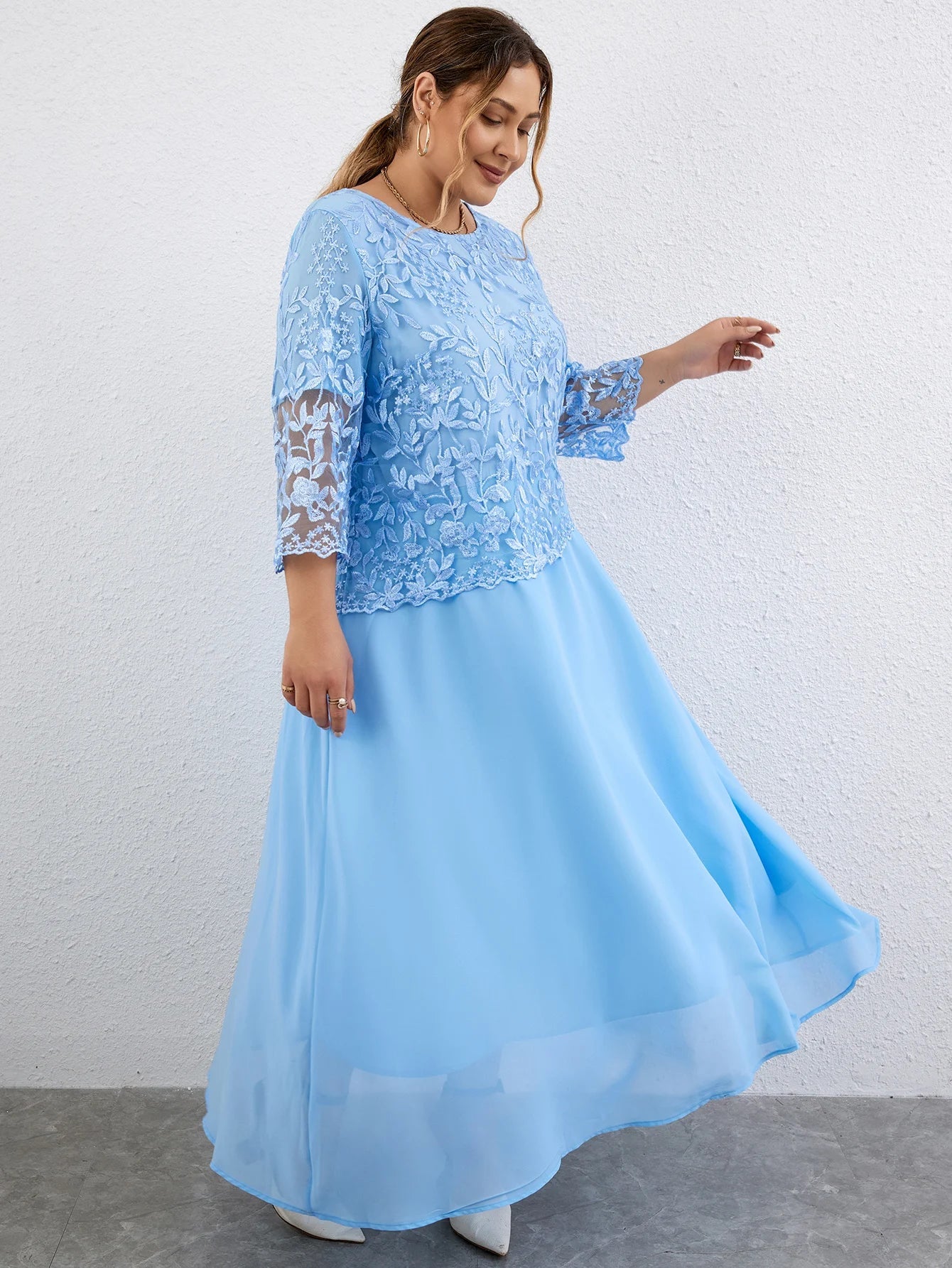 Celeste – Plus Size Floral Embroidered Evening Dress