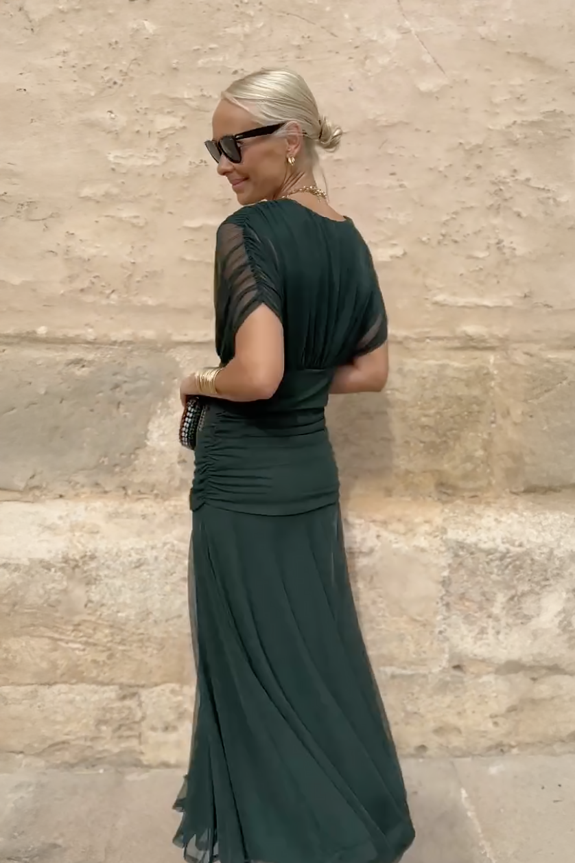 Hannah | Elegant V-neck Maxi Dress