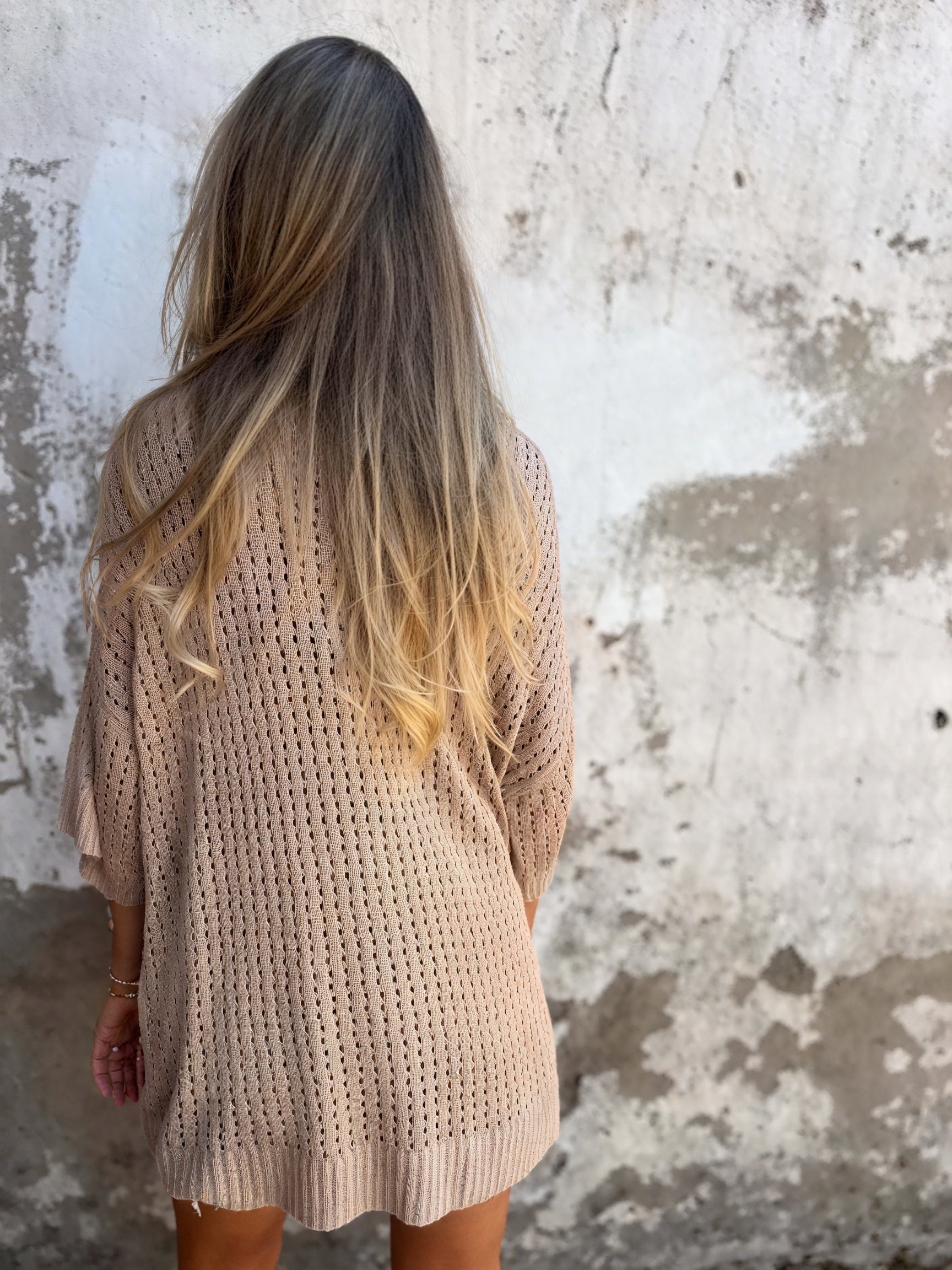 Amara | Summer Knit V-Neck Top