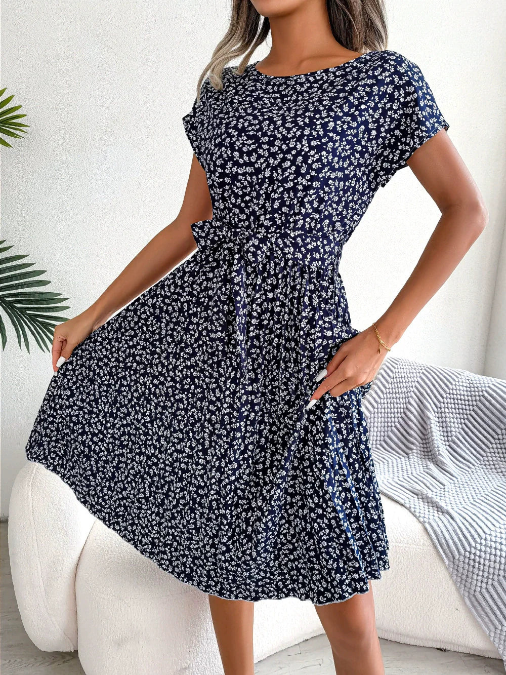Instagram Hot - Short Sleeved Floral Pleated Skirt