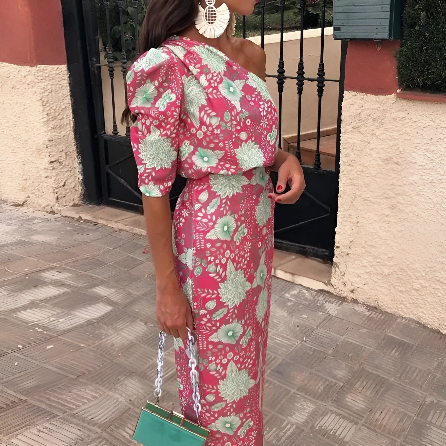Emilie | Chic Asymmetrical One-Shoulder Dress