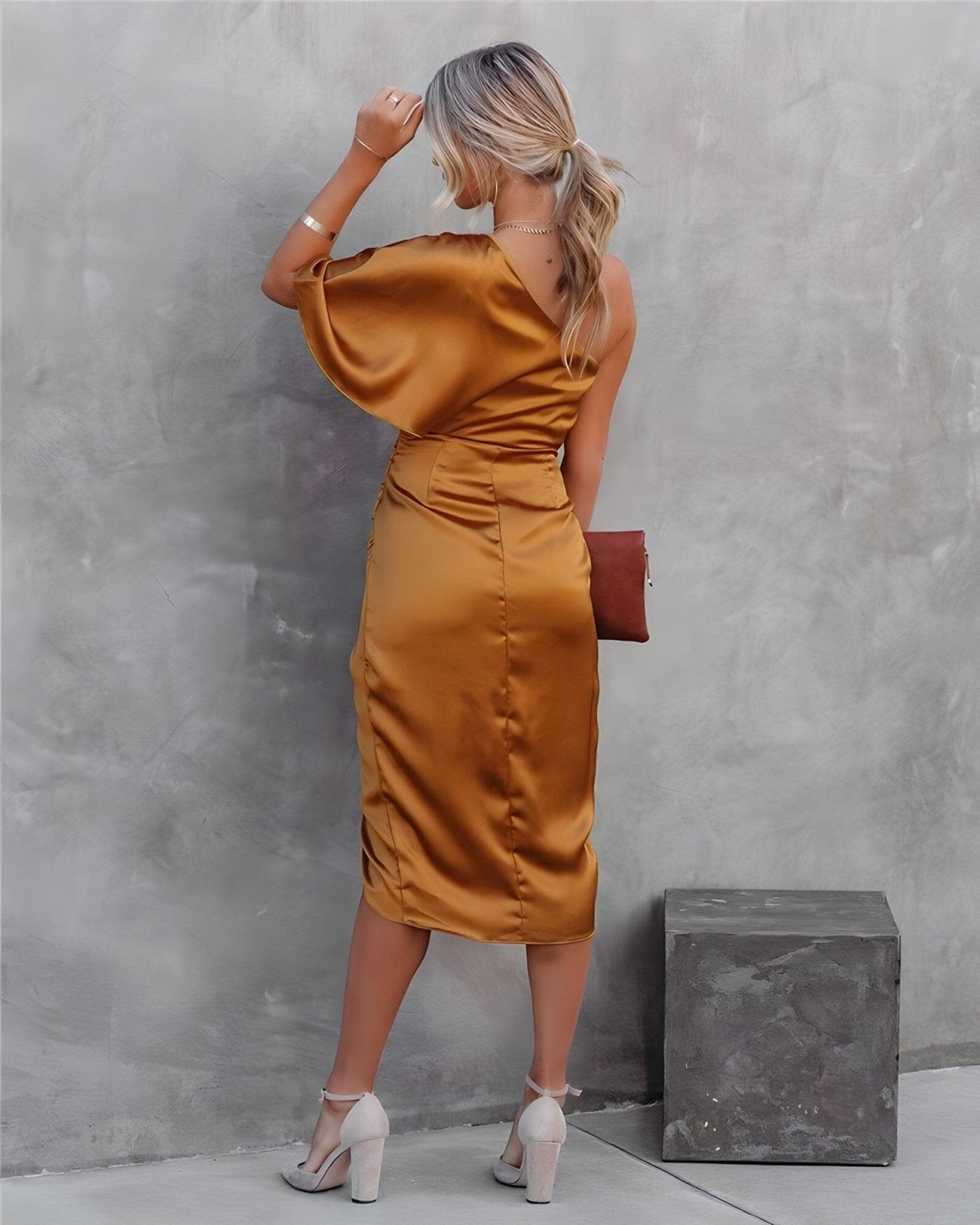 Dhalia | Chic Asymmetrical Dress